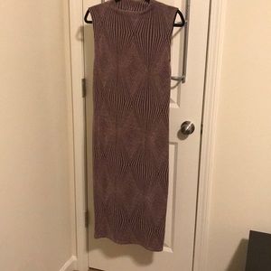 Bodycon sleeveless dress